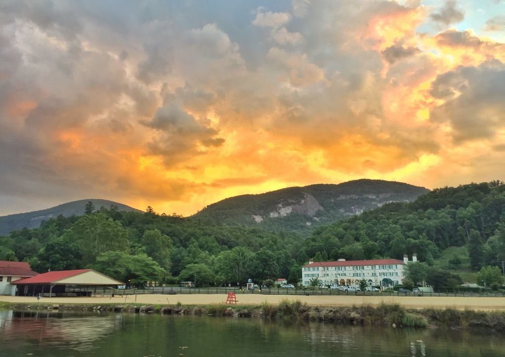 The 1927 Lake Lure Inn And Spa Exterior photo